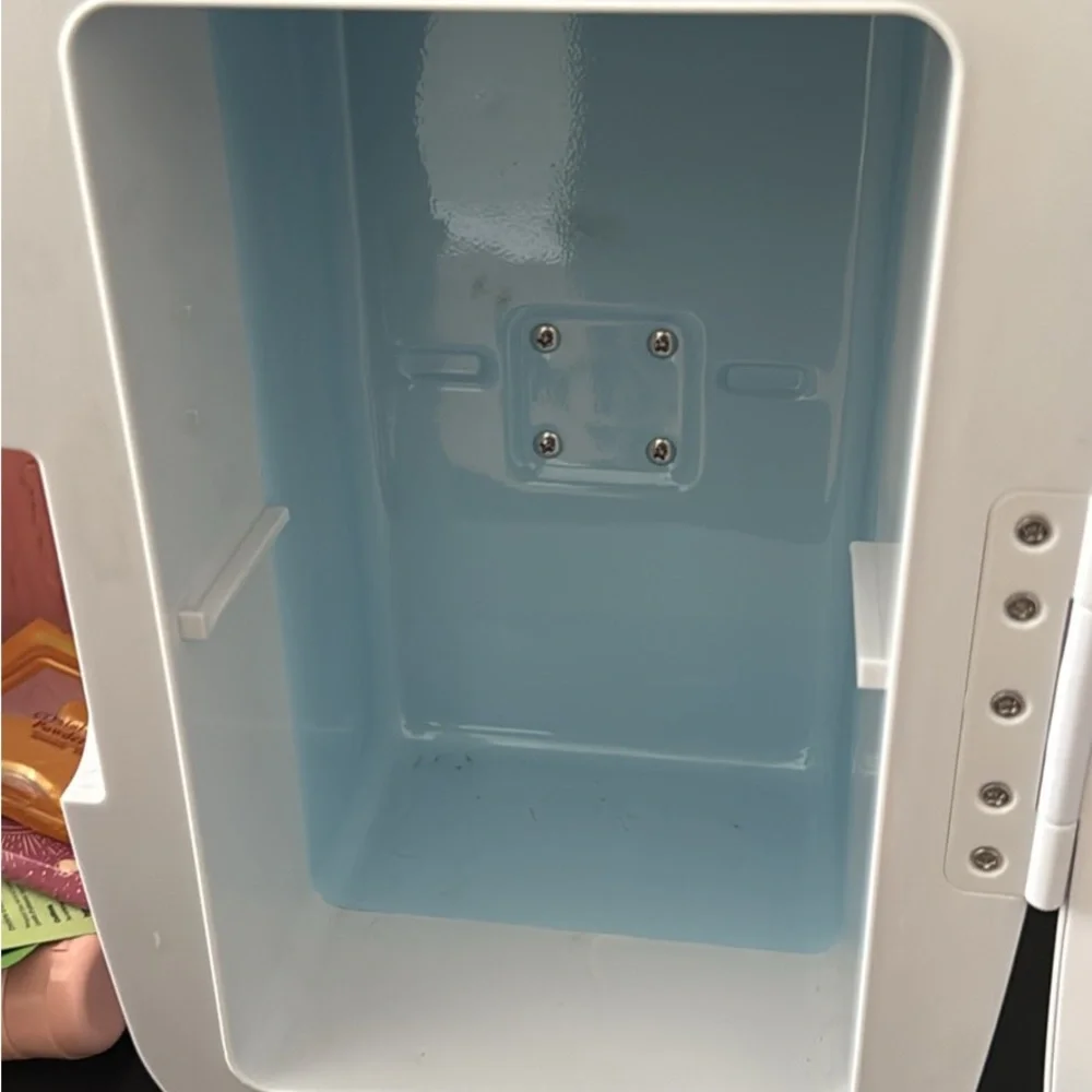 White Makeup Organizer